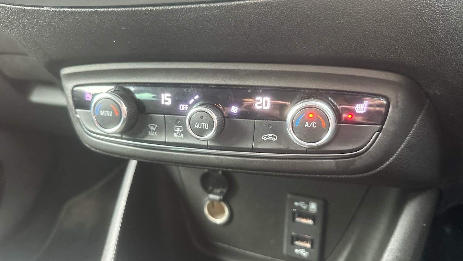 Used Vauxhall Crossland 2022 for sale - 76131184: Photo 33