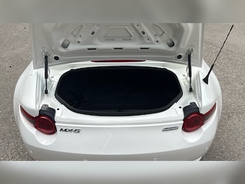 Used Mazda MX-5 2017 for sale - 75640002: Photo