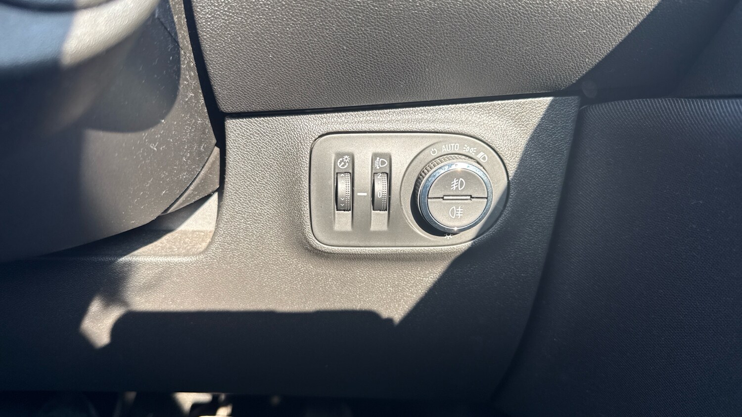 Used Vauxhall Corsa 2017 for sale - 77851196: Photo 24