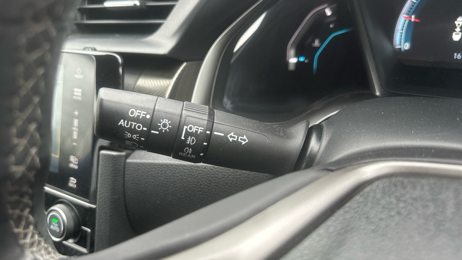 Used Honda Civic 2020 for sale - 78077508: Photo 30