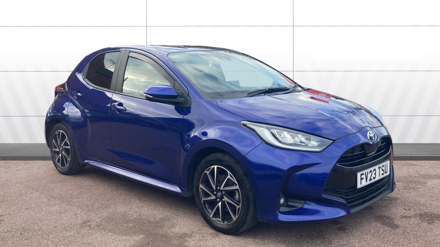 Used Toyota Yaris 2023 for sale - 76355432: Photo 1