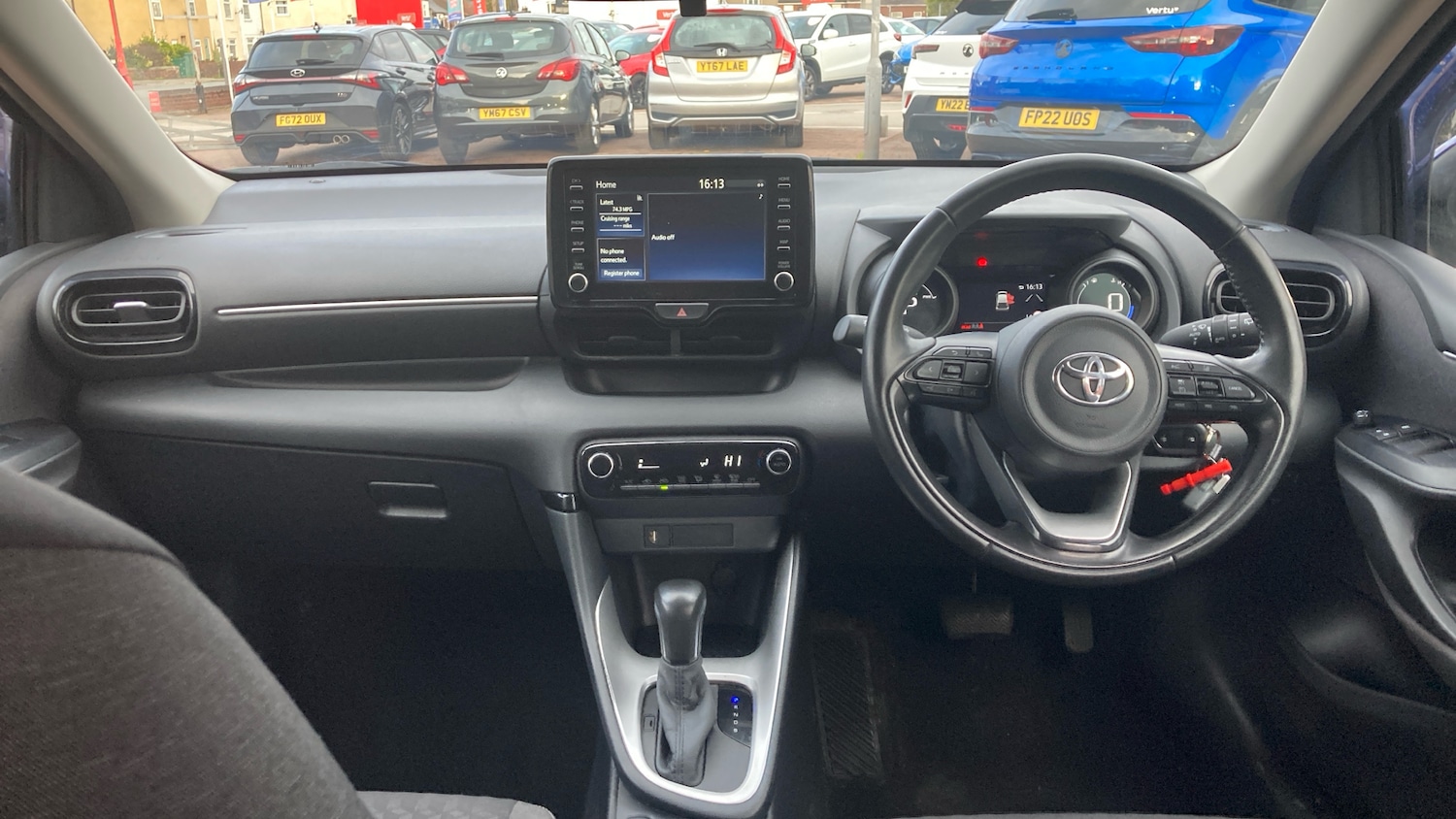 Used Toyota Yaris 2023 for sale - 76355432: Photo 10