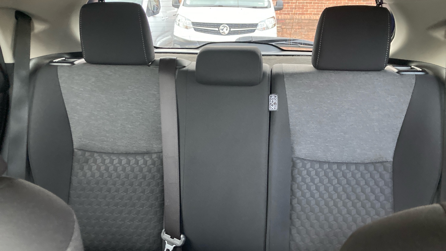 Used Toyota Yaris 2023 for sale - 76355432: Photo 15