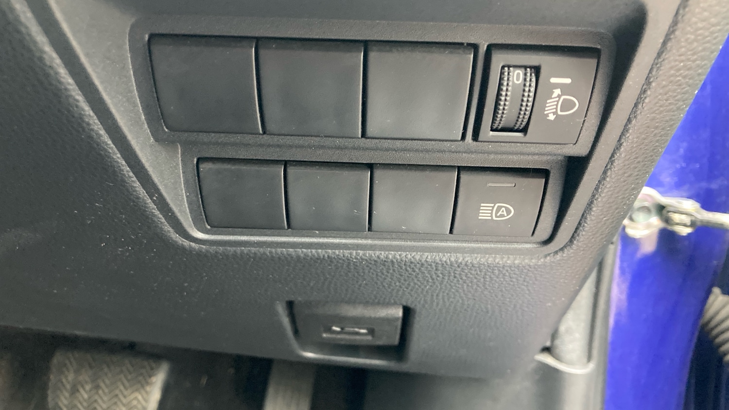 Used Toyota Yaris 2023 for sale - 76355432: Photo 23