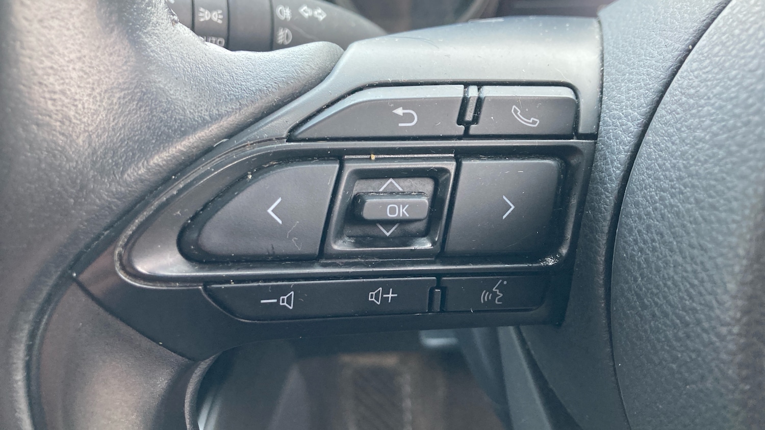 Used Toyota Yaris 2023 for sale - 76355432: Photo 24