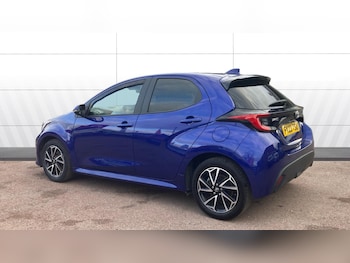 Used Toyota Yaris 2023 for sale - 76355432: Photo
