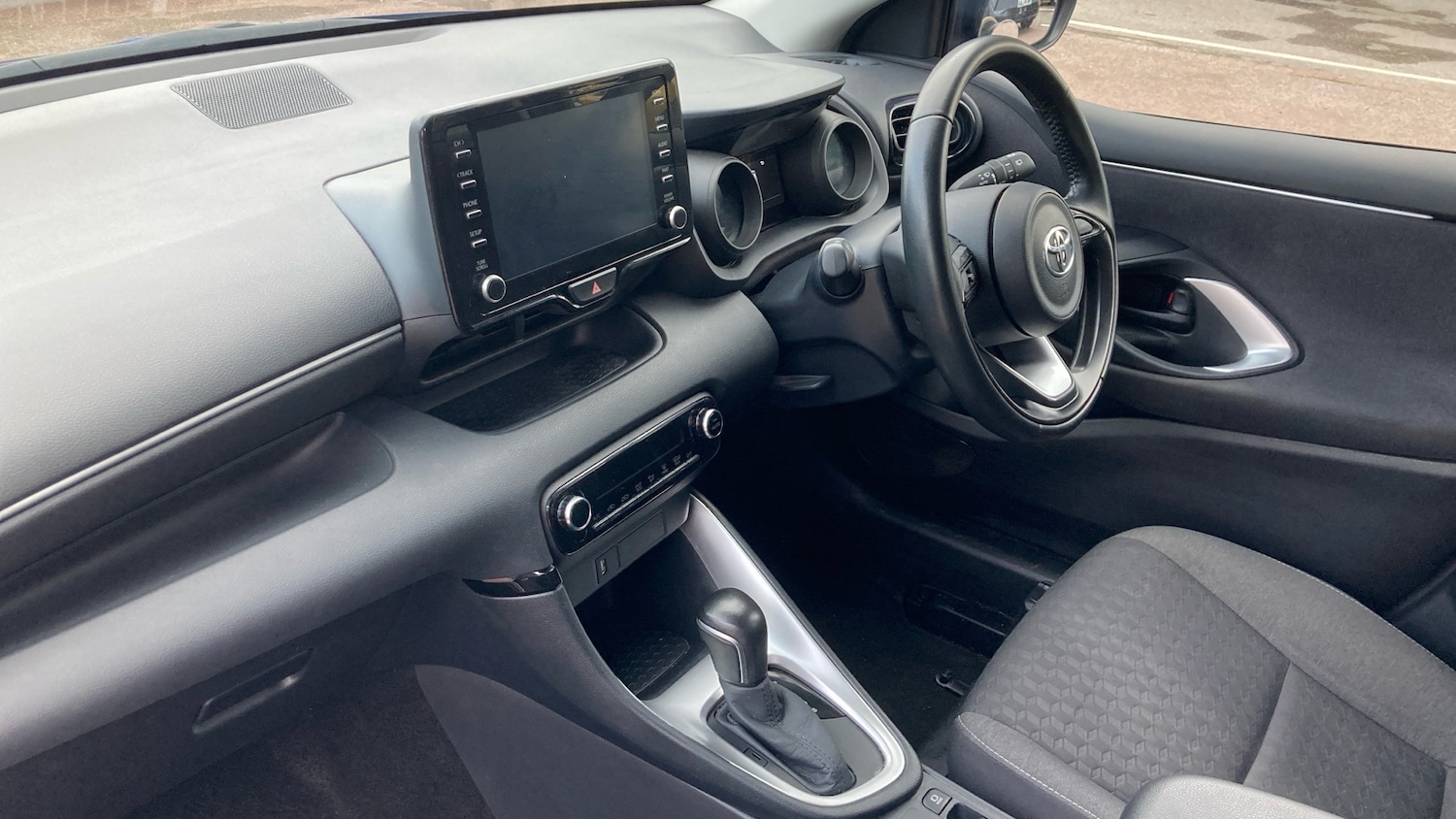 Used Toyota Yaris 2023 for sale - 76355432: Photo 9