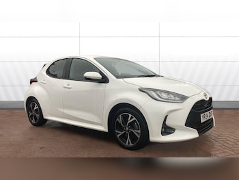 Used Toyota Yaris 2024 for sale - 77461564: Photo