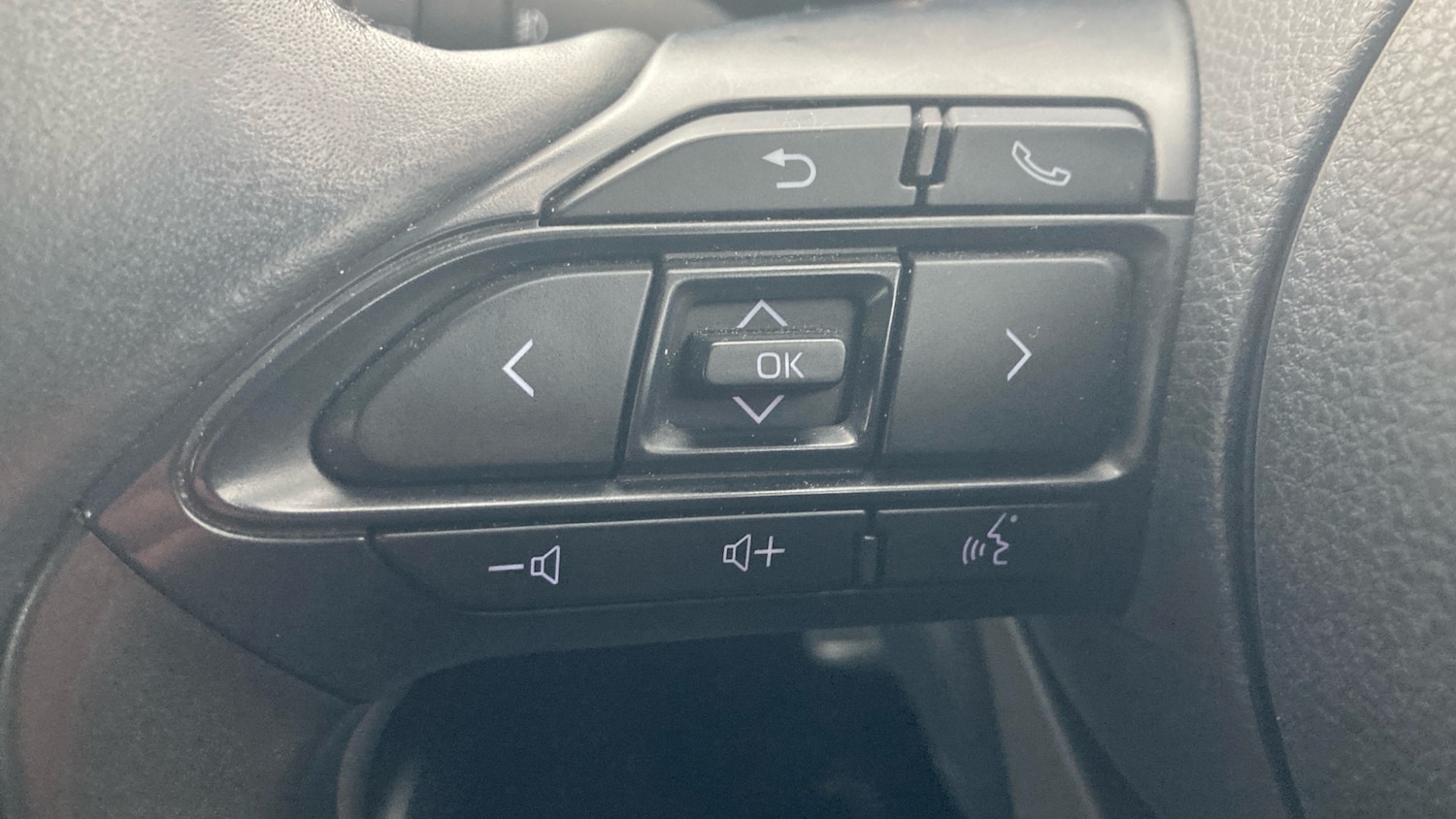 Used Toyota Yaris 2024 for sale - 77461564: Photo 28