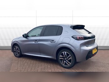 Used Peugeot 208 2023 for sale - 77694077: Photo