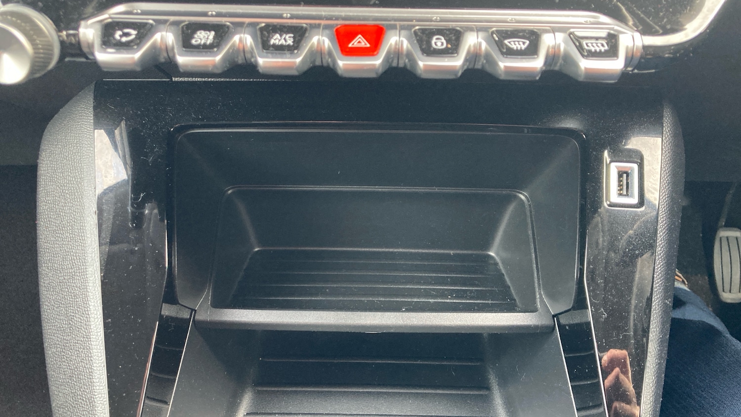 Used Peugeot 208 2023 for sale - 77694077: Photo 30