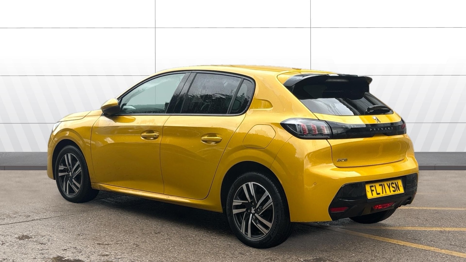 Used Peugeot 208 2021 for sale - 76653132: Photo 2