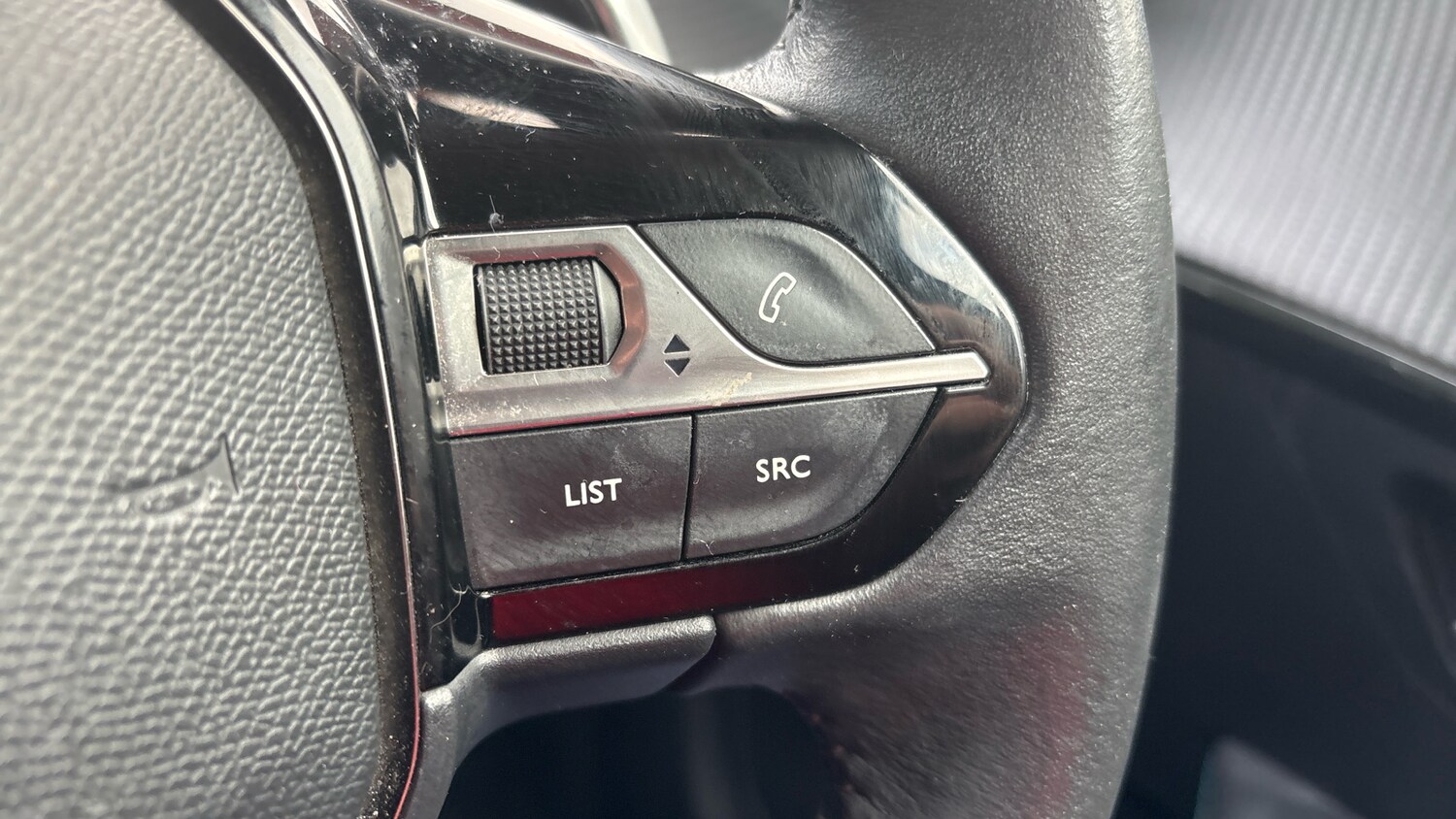 Used Peugeot 208 2021 for sale - 76653132: Photo 22