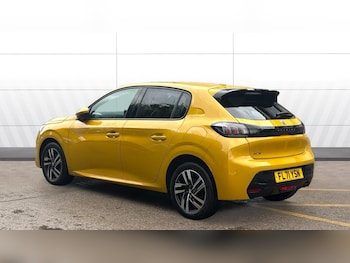 Used Peugeot 208 2021 for sale - 76653132: Photo