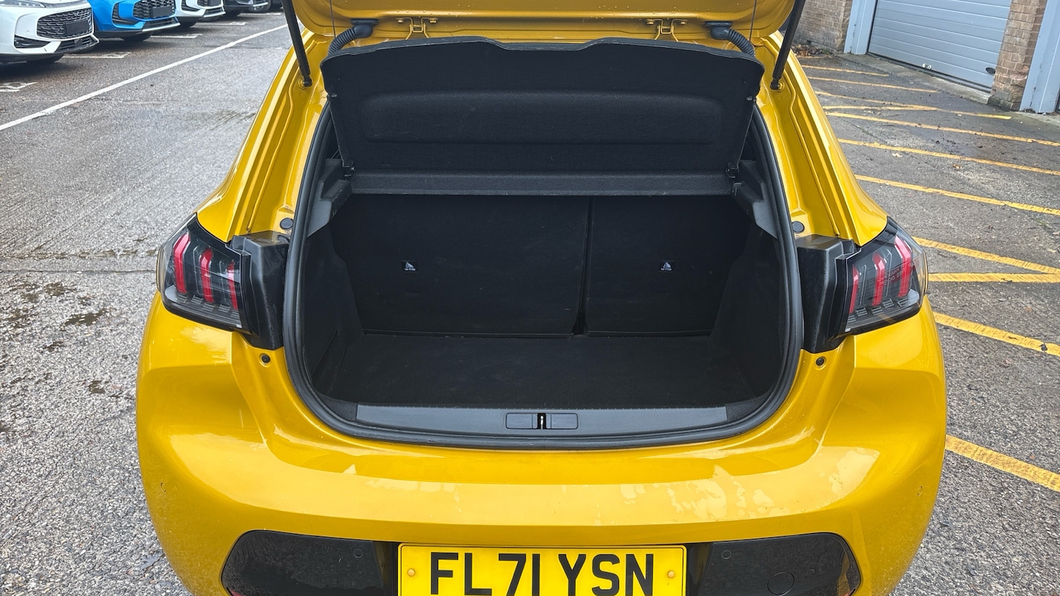 Used Peugeot 208 2021 for sale - 76653132: Photo 4