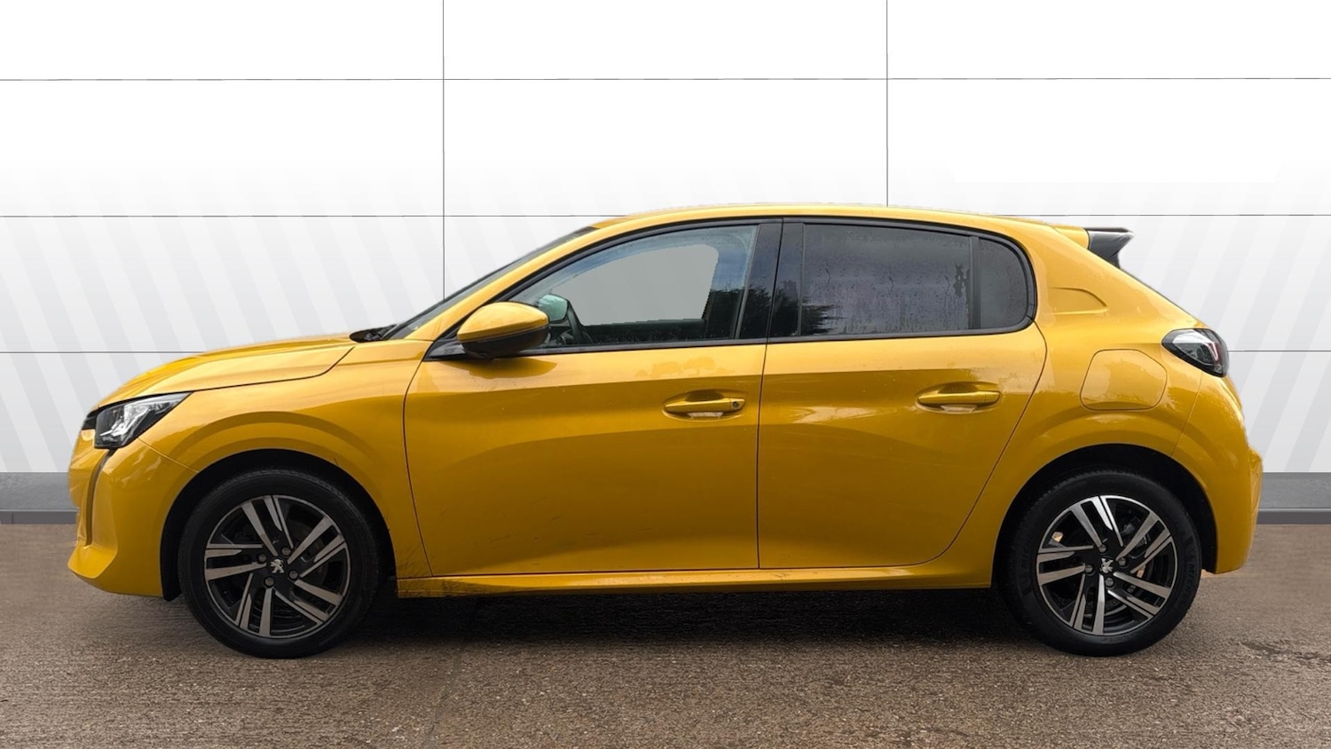 Used Peugeot 208 2021 for sale - 76653132: Photo 5