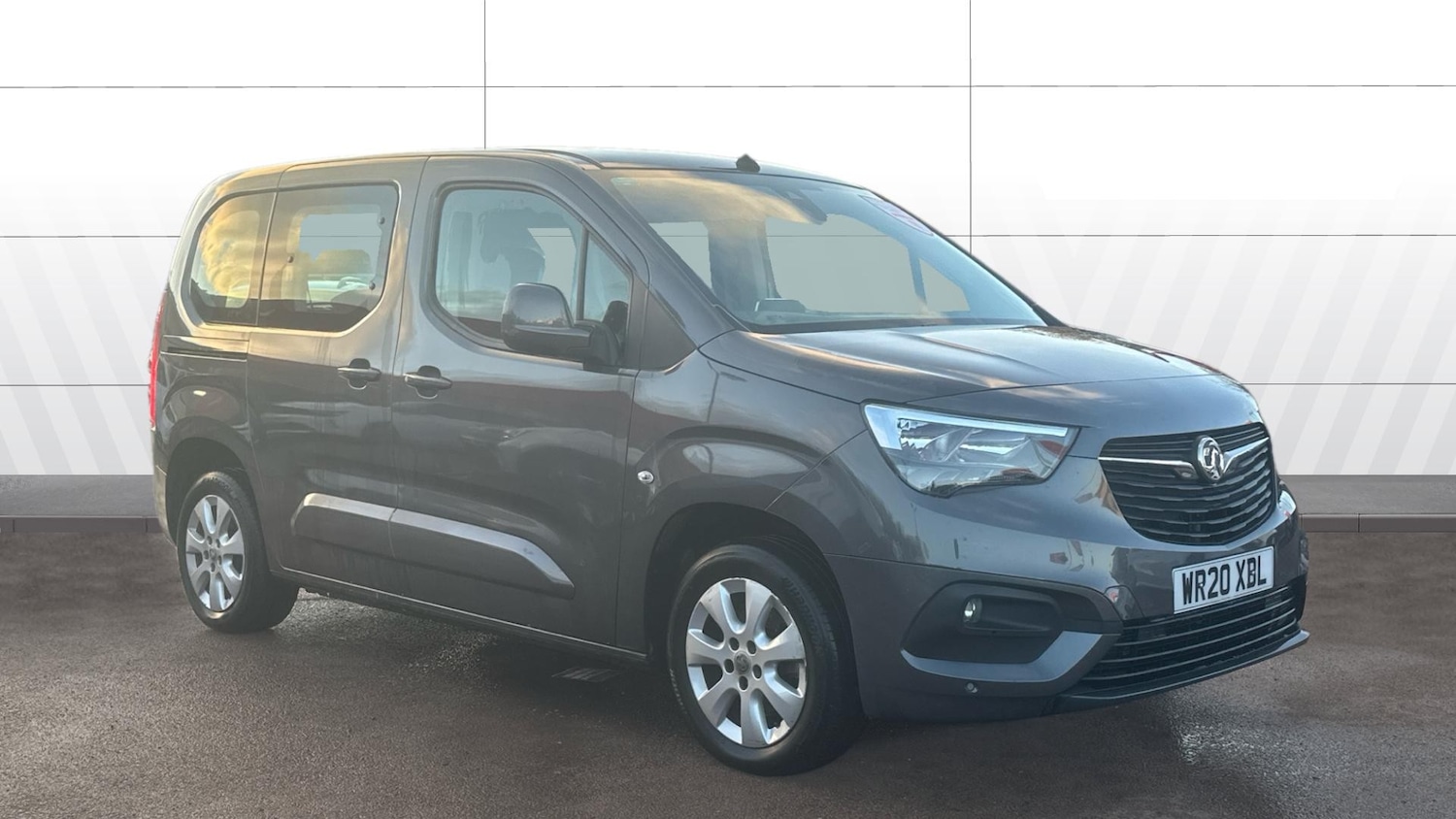 Used Vauxhall Combo Life 2020 for sale - 76908448: Photo 1