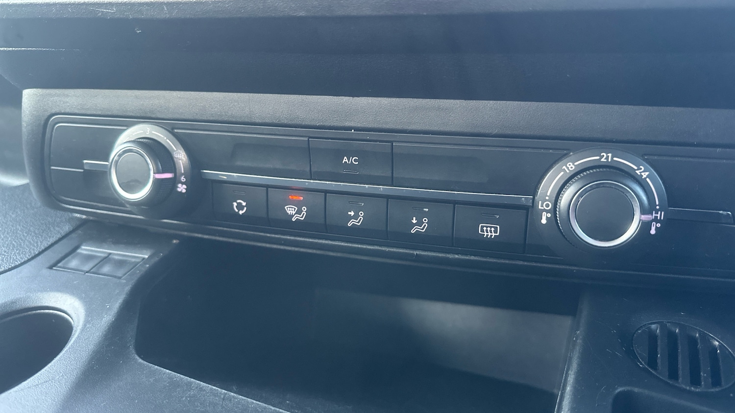 Used Vauxhall Combo Life 2020 for sale - 76908448: Photo 34