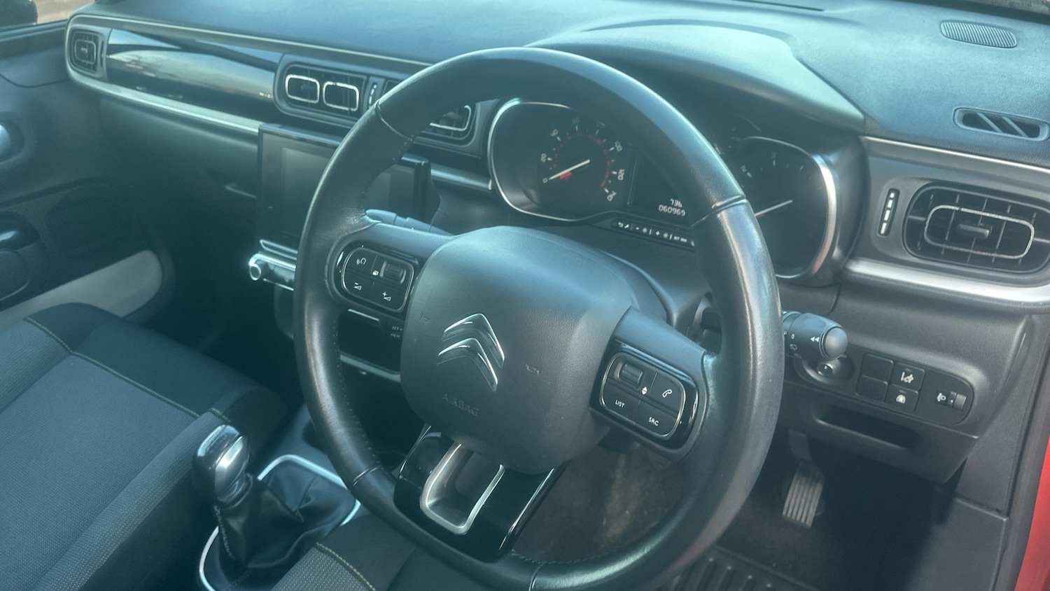 Used Citroen C3 2018 for sale - 76895238: Photo 11