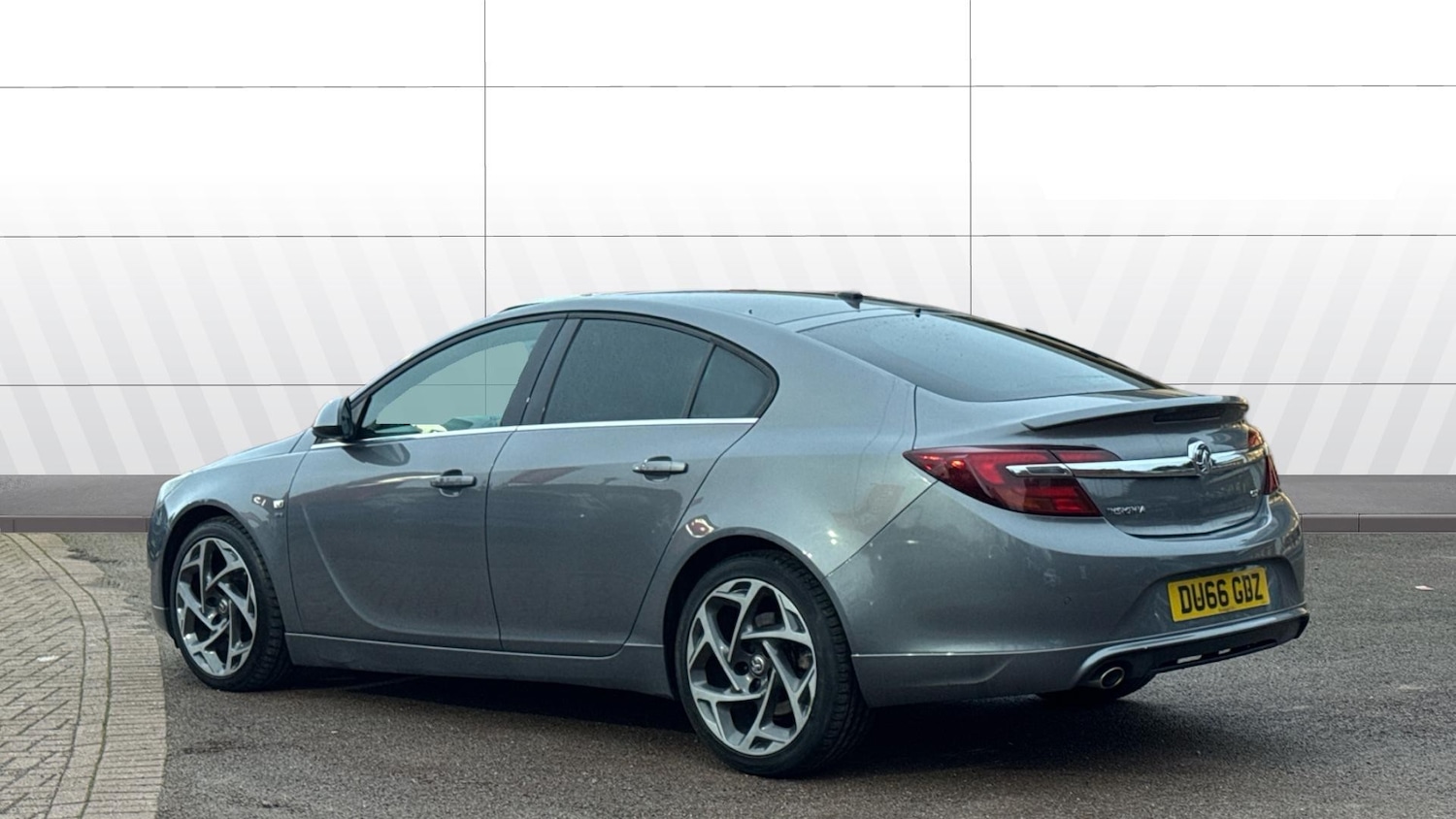 Used Vauxhall Insignia 2016 for sale - 77603569: Photo 2