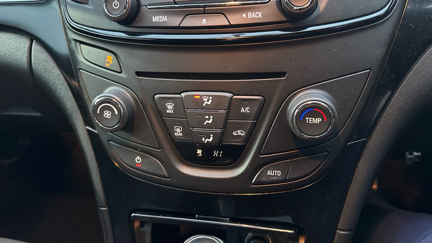 Used Vauxhall Insignia 2016 for sale - 77603569: Photo 34