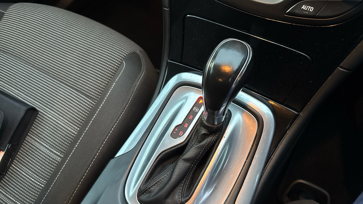 Used Vauxhall Insignia 2016 for sale - 77603569: Photo 35