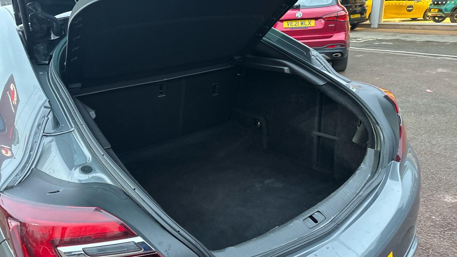 Used Vauxhall Insignia 2016 for sale - 77603569: Photo 8