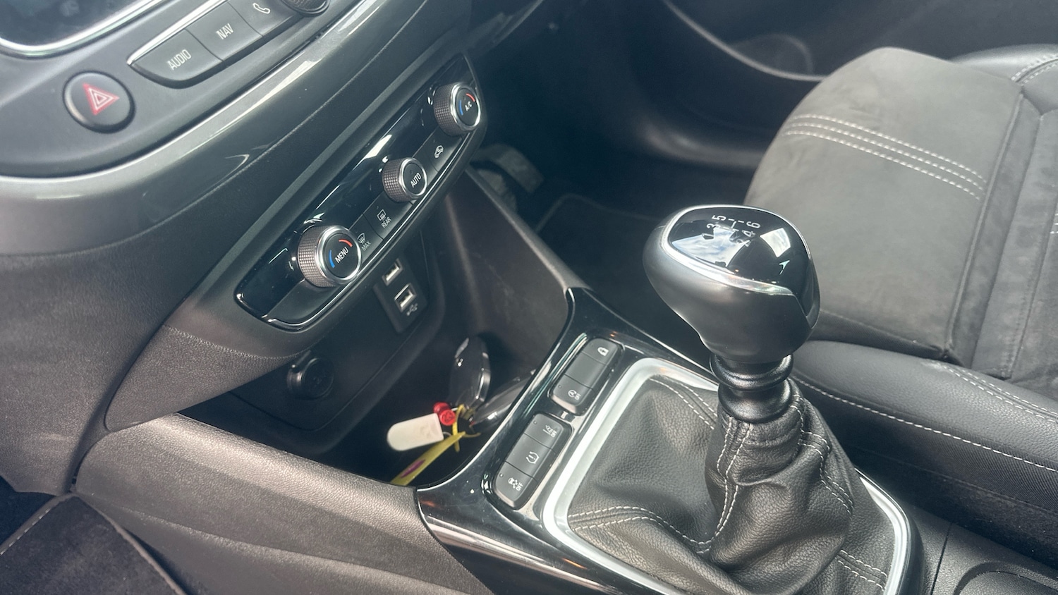 Used Vauxhall Crossland 2022 for sale - 76653105: Photo 13