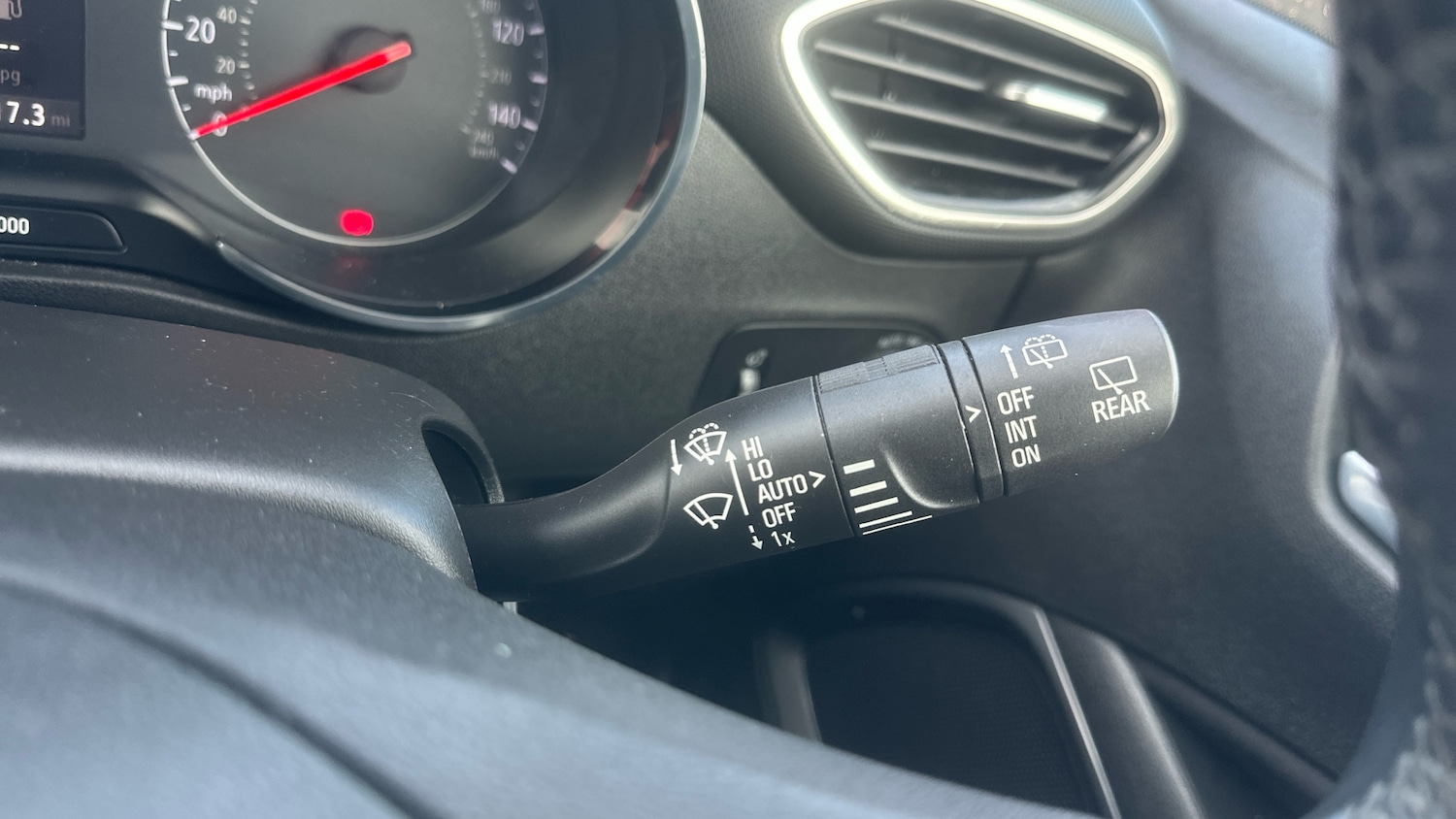 Used Vauxhall Crossland 2022 for sale - 76653105: Photo 25