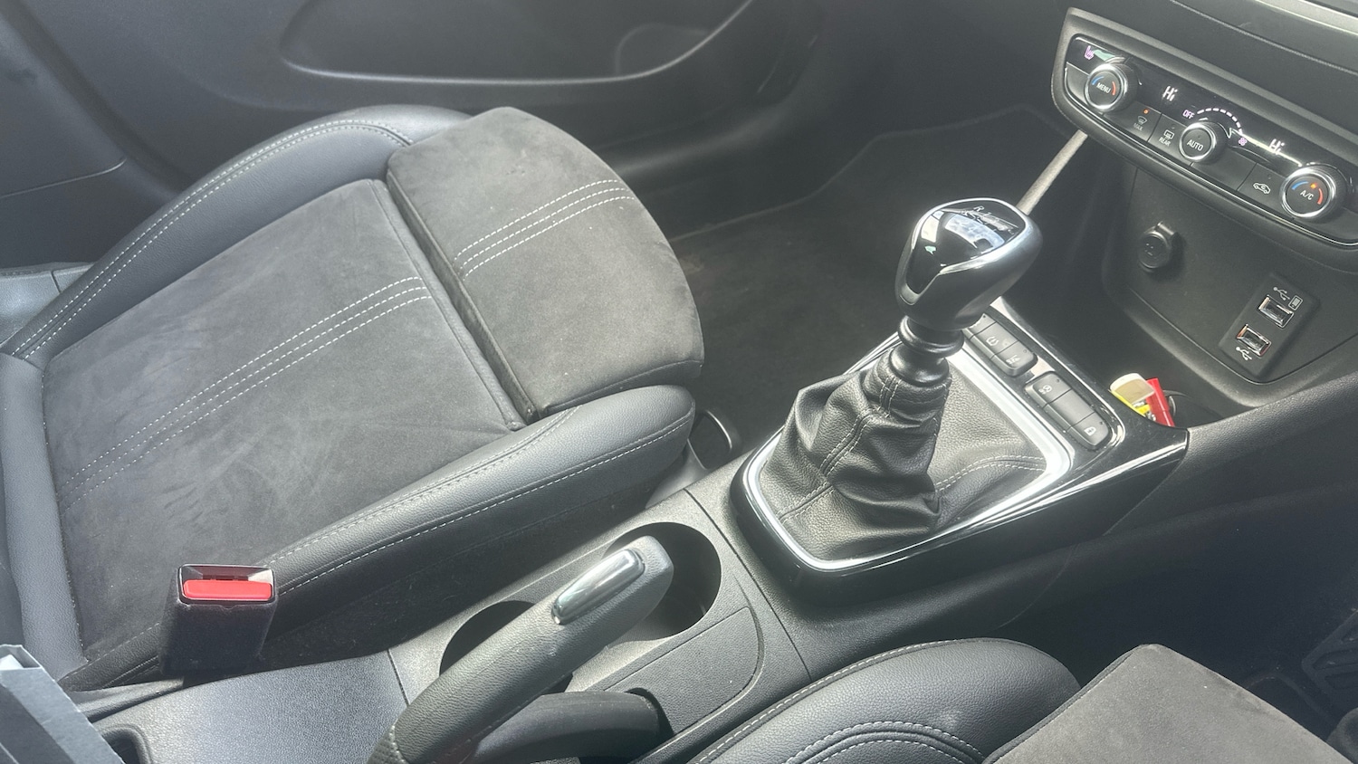 Used Vauxhall Crossland 2022 for sale - 76653105: Photo 30