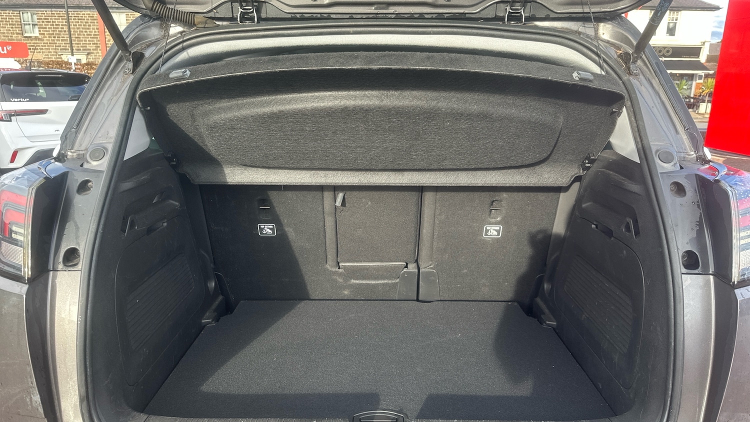 Used Vauxhall Crossland 2022 for sale - 76653105: Photo 4