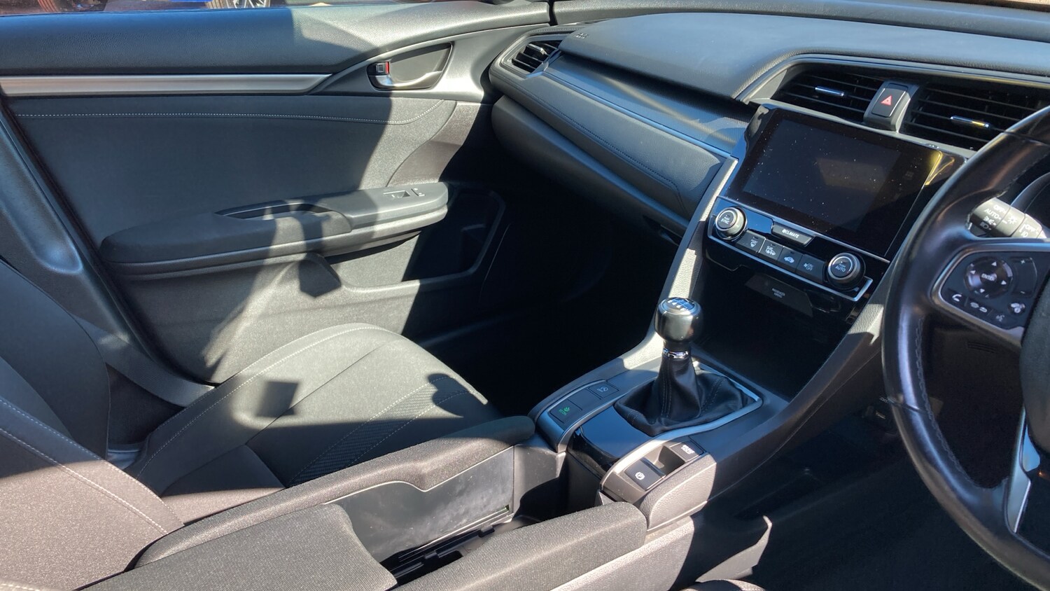 Used Honda Civic 2019 for sale - 78197278: Photo 14