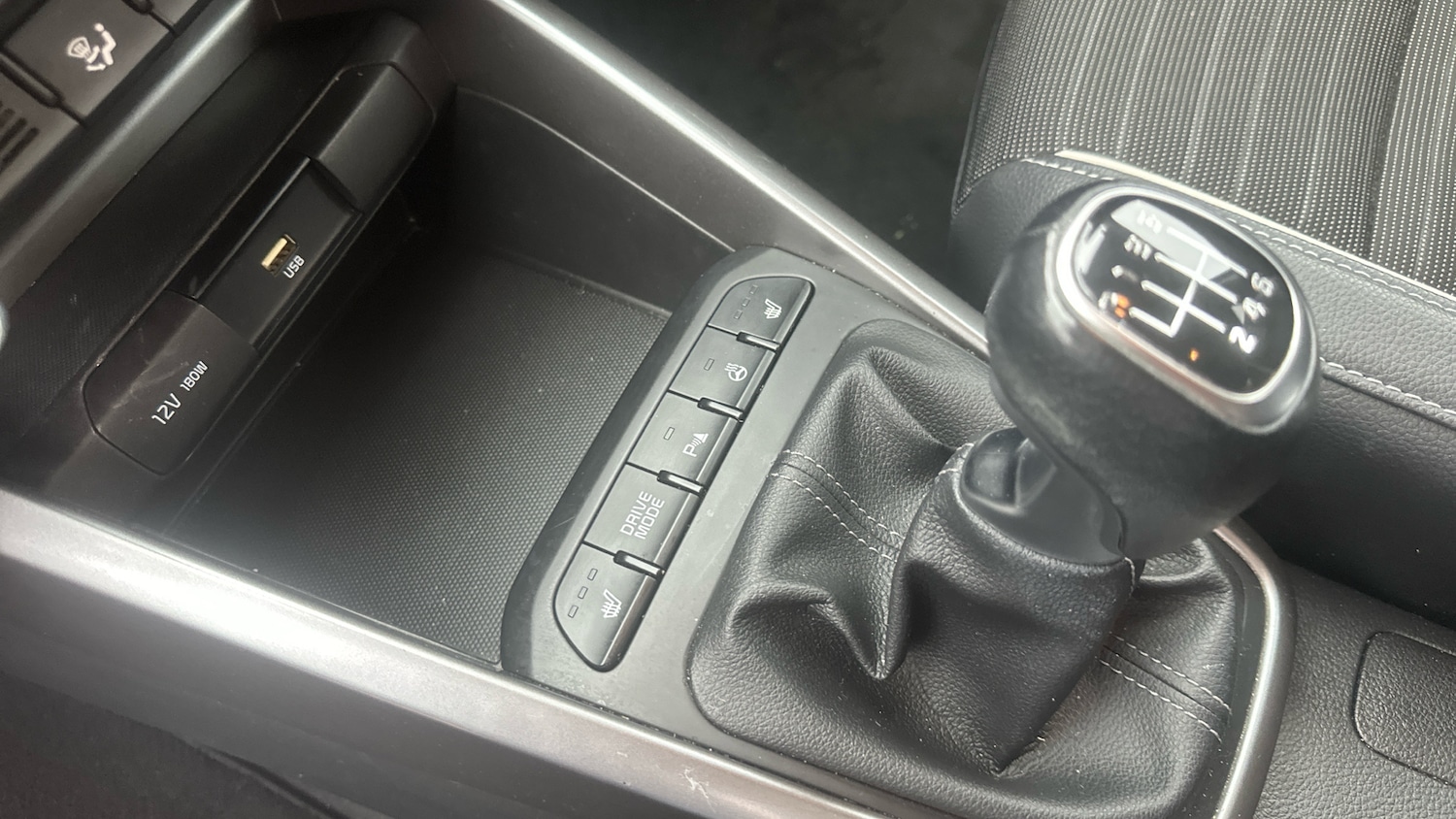 Used Kia Stonic 2021 for sale - 76404431: Photo 13