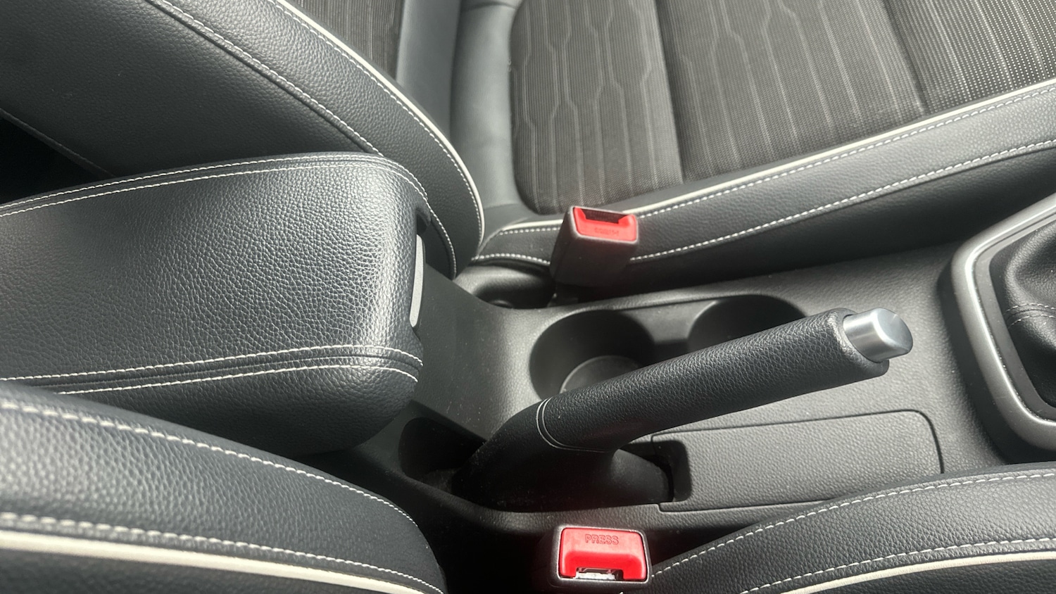 Used Kia Stonic 2021 for sale - 76404431: Photo 37