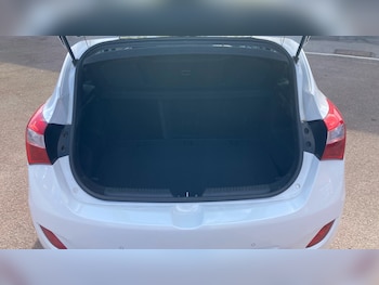 Used Hyundai i30 2015 for sale - 78107241: Photo