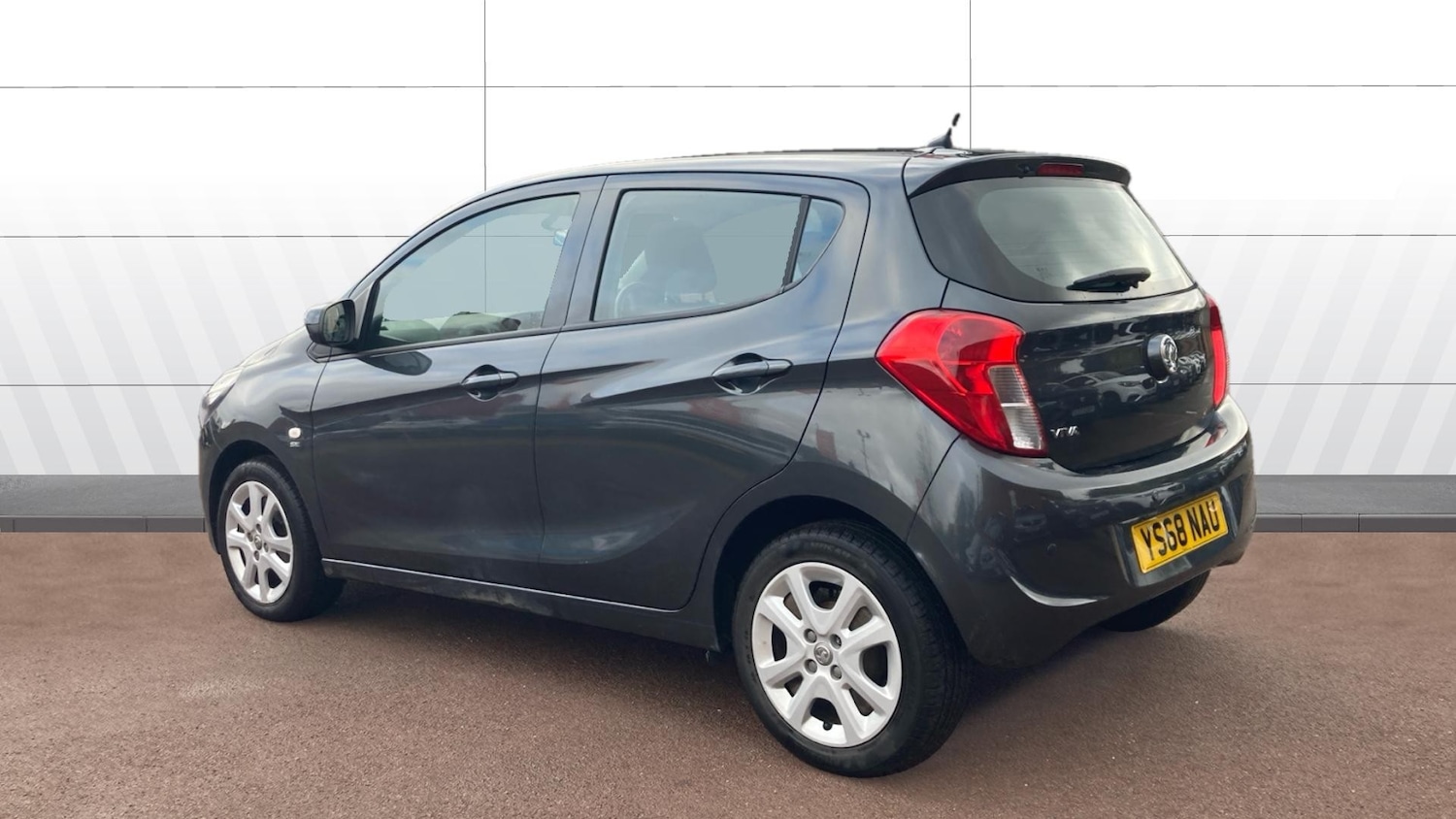 Used Vauxhall Viva 2018 for sale - 76531319: Photo 2