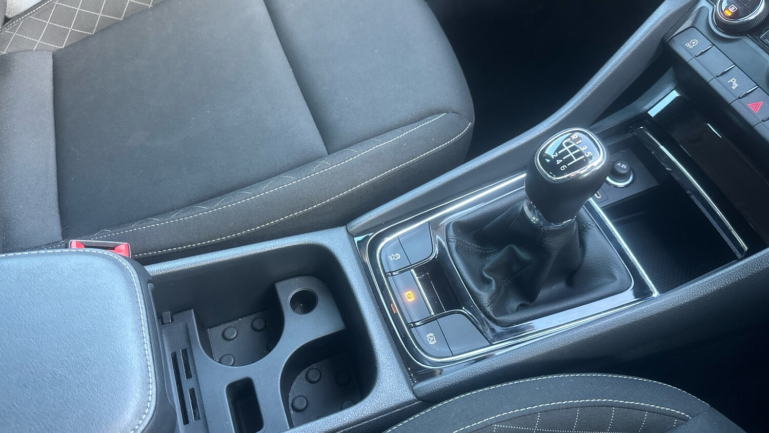 Used Skoda Karoq 2022 for sale - 76831573: Photo 34