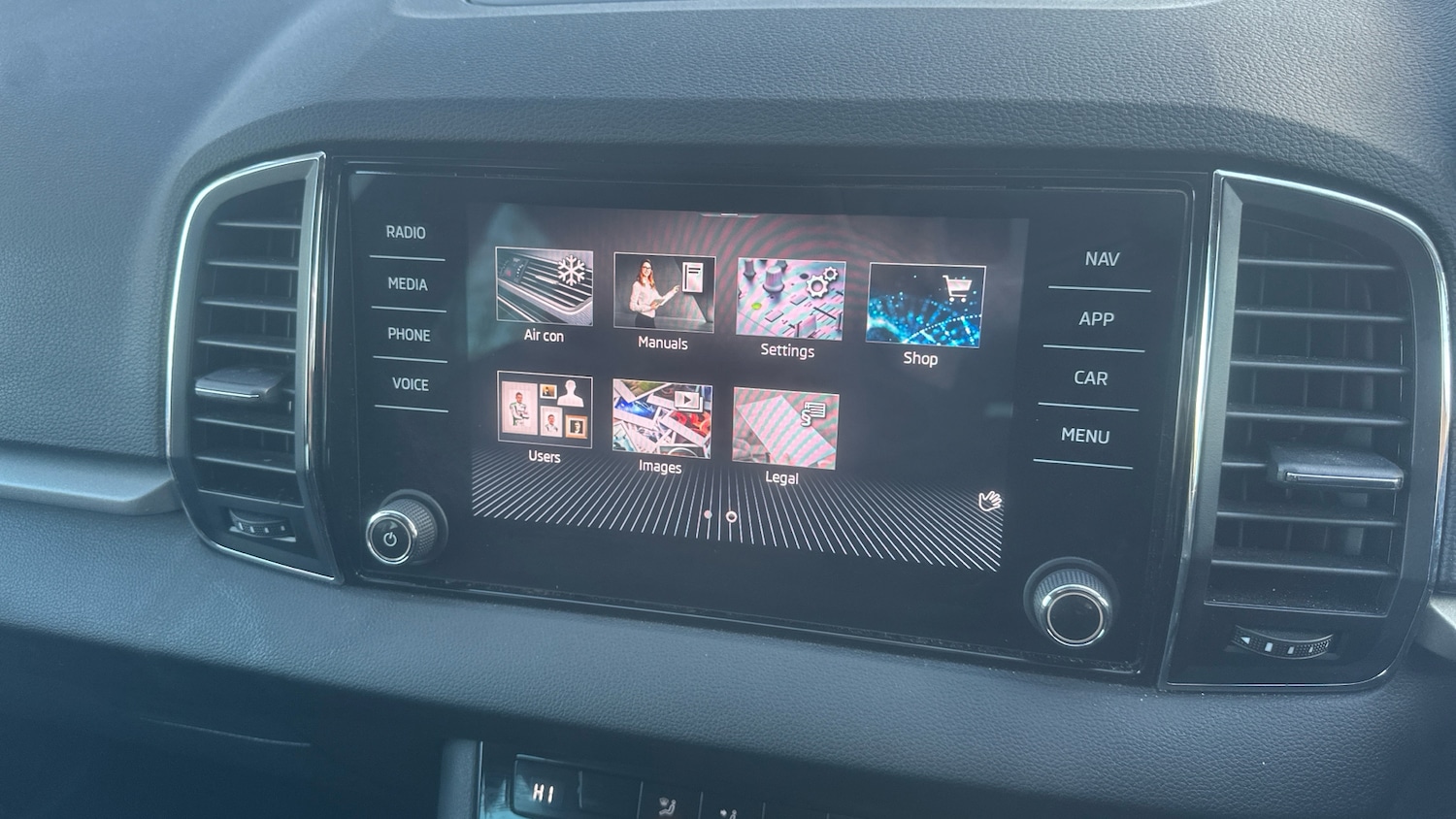 Used Skoda Karoq 2022 for sale - 76831573: Photo 42