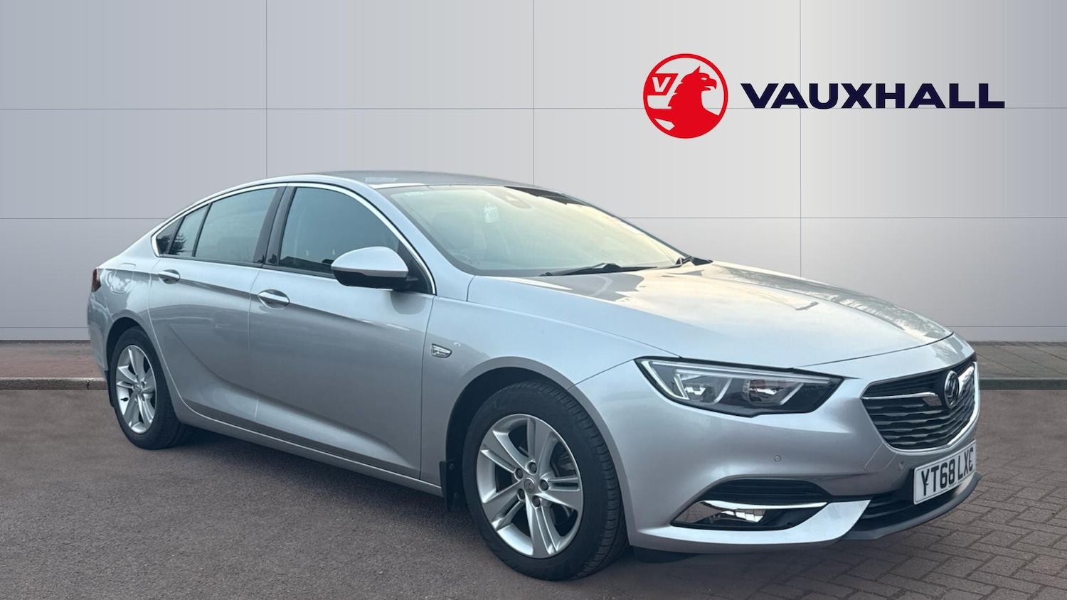 Used Vauxhall Insignia 2018 for sale - 78078773: Photo 1