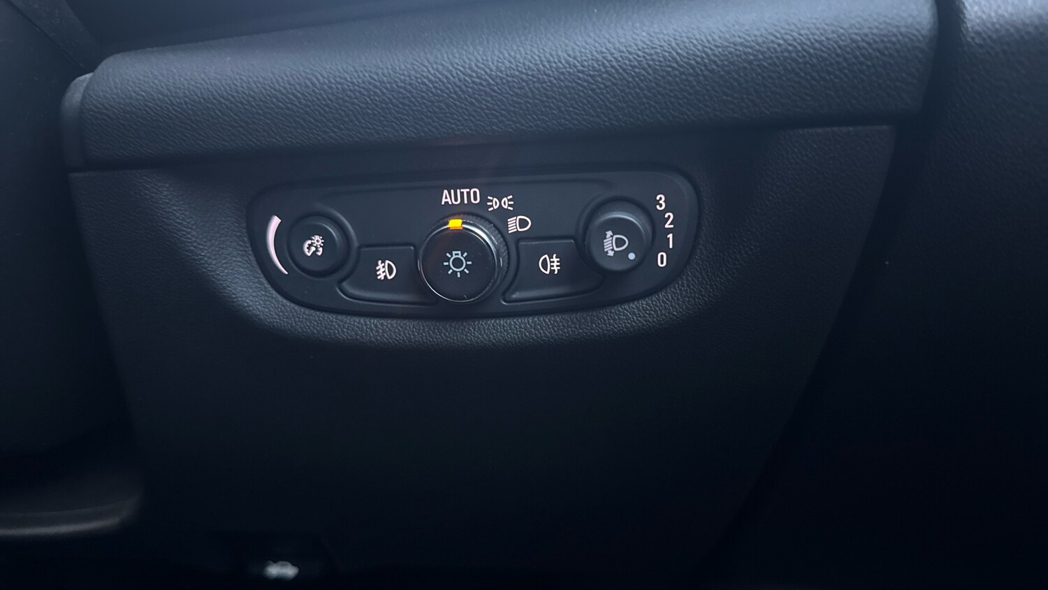 Used Vauxhall Insignia 2018 for sale - 78078773: Photo 26