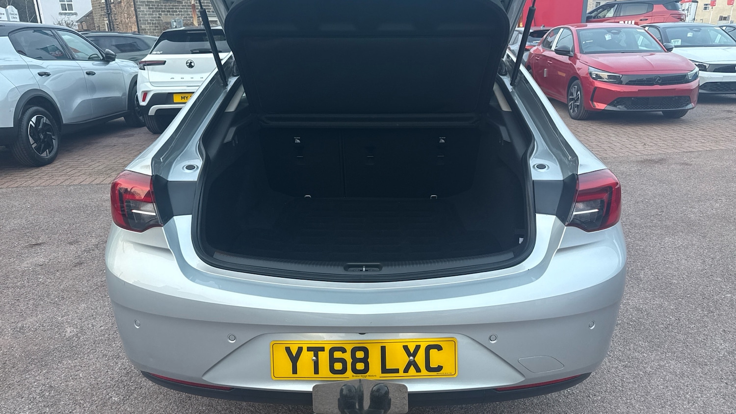 Used Vauxhall Insignia 2018 for sale - 78078773: Photo 4