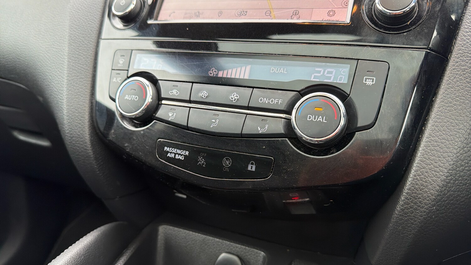 Used Nissan Qashqai 2020 for sale - 77088064: Photo 33