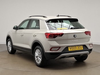 Used Volkswagen T-Roc 2023 for sale - 78391619: Photo
