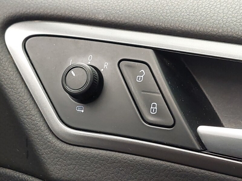 Used Volkswagen Golf 2016 for sale - 76815709: Photo 17