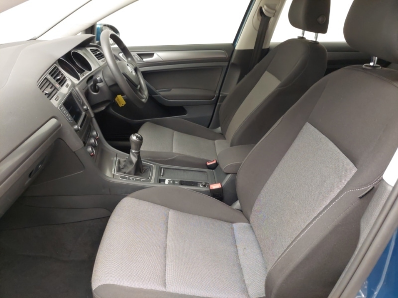 Used Volkswagen Golf 2016 for sale - 76815709: Photo 5