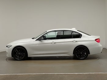 Used BMW 3 Series 2018 for sale - 76403804: Photo
