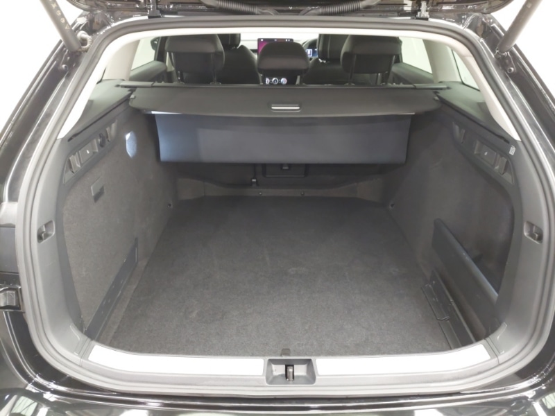 Used Skoda Superb 2024 for sale - 76465182: Photo 8