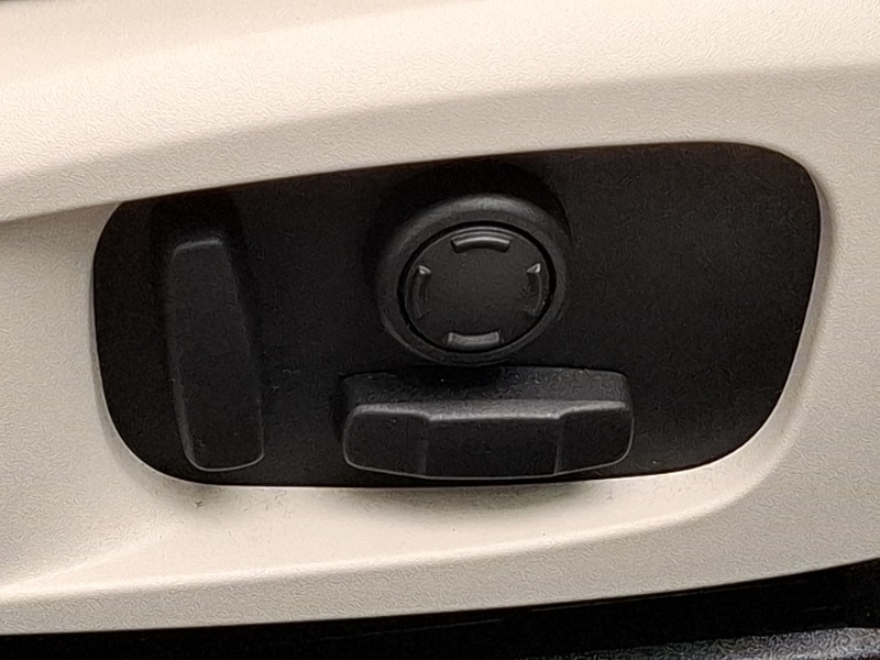 Used Jaguar XE 2023 for sale - 77992553: Photo 15