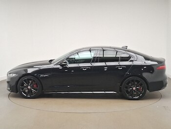Used Jaguar XE 2023 for sale - 77992553: Photo