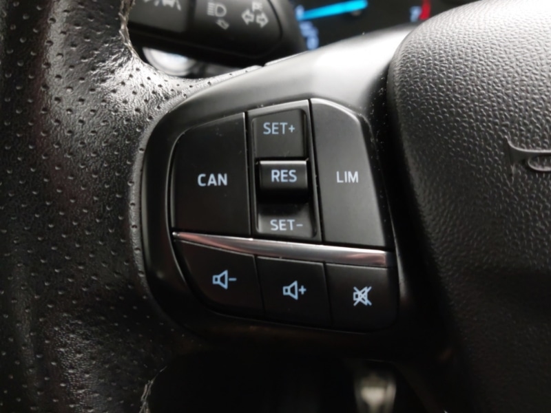 Used Ford Fiesta 2018 for sale - 76860727: Photo 18